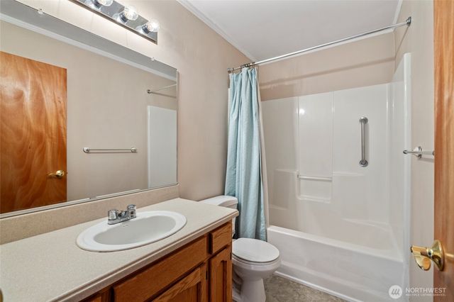 660 Cranberry Drive, Oak Harbor, WA 98277