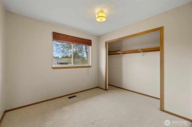 660 Cranberry Drive, Oak Harbor, WA 98277