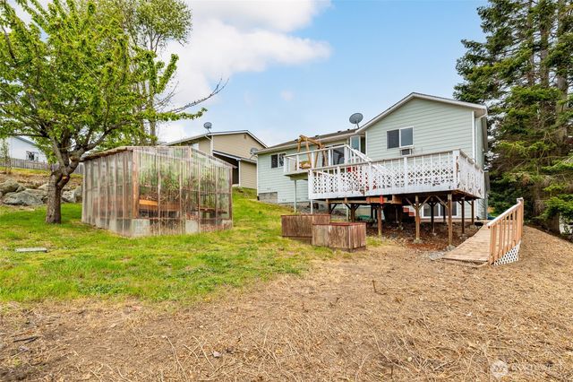 660 Cranberry Drive, Oak Harbor, WA 98277
