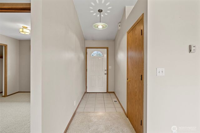 660 Cranberry Drive, Oak Harbor, WA 98277