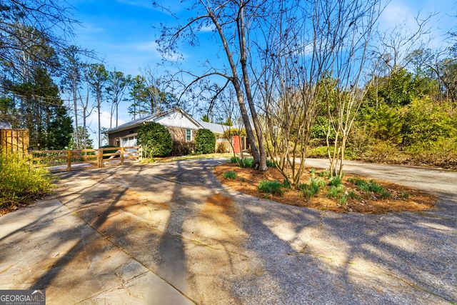 114 Sourwood Drive, Pine Mountain, GA 31822