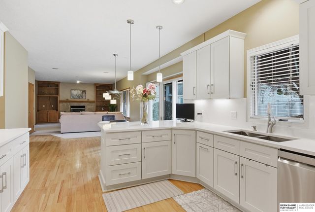 15411 Windsor Drive, Omaha, NE 68154