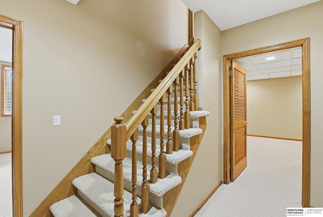 15411 Windsor Drive, Omaha, NE 68154