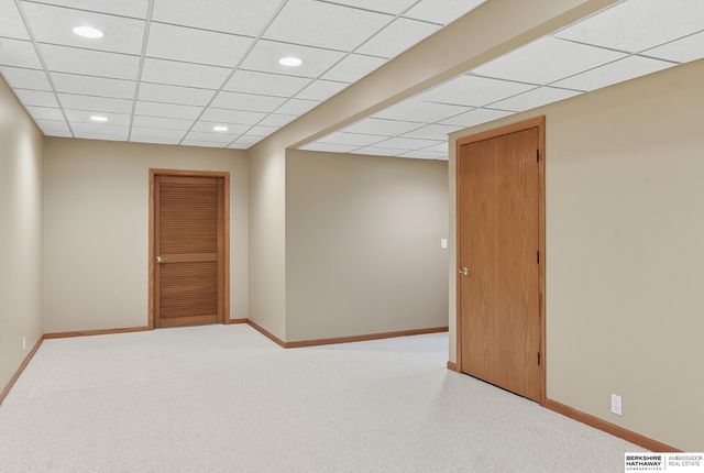 15411 Windsor Drive, Omaha, NE 68154