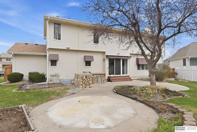 15411 Windsor Drive, Omaha, NE 68154