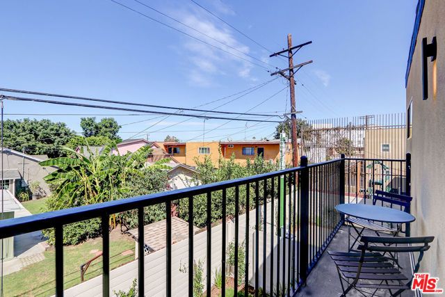 2813 12th Ave, Los Angeles, CA 90018
