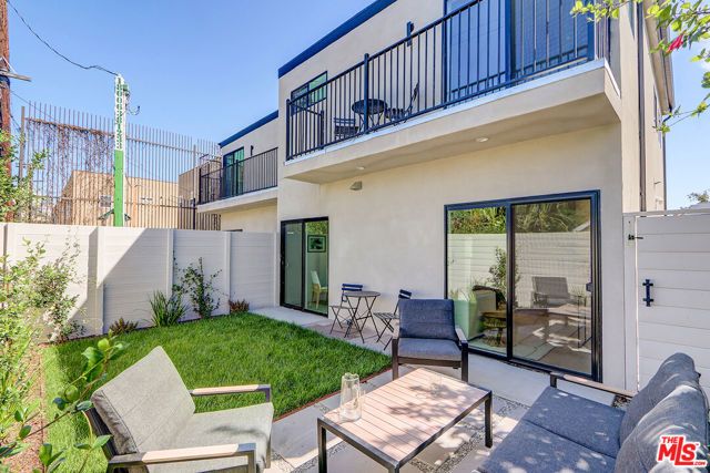 2813 12th Ave, Los Angeles, CA 90018