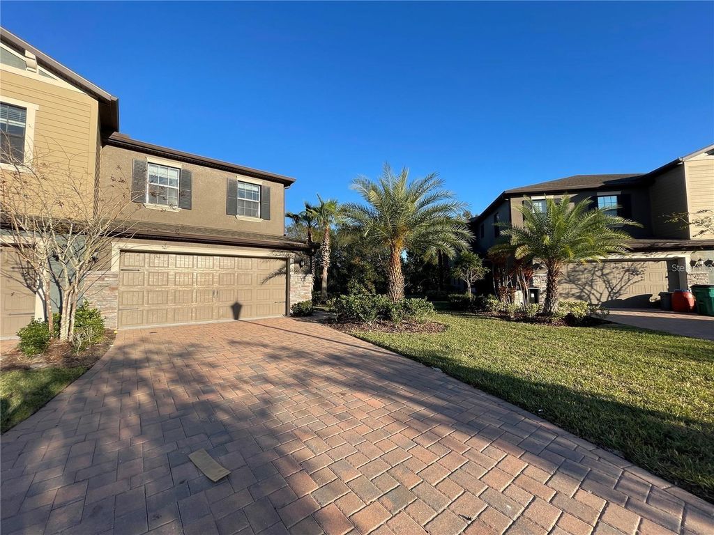 28536 TRANQUIL LAKE CIRCLE, Wesley Chapel, FL 33543