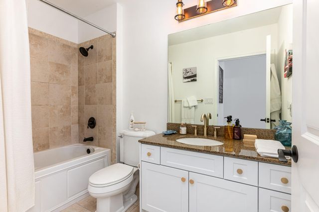 3960 N Flagler Dr 206, West Palm Beach, FL 33407