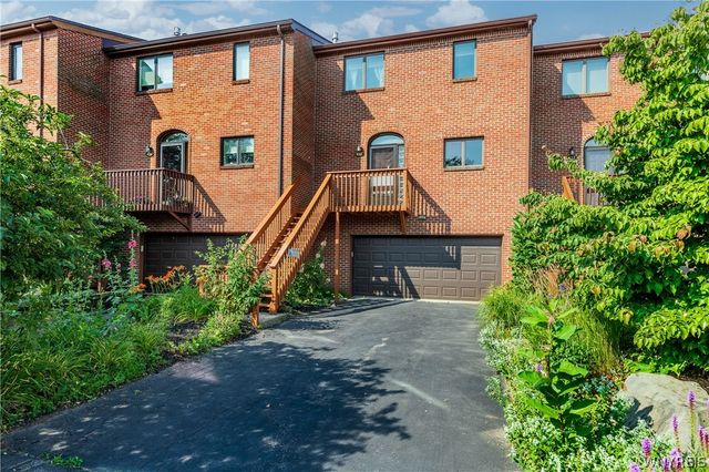 418 Lakefront Boulevard, Buffalo, NY 14202