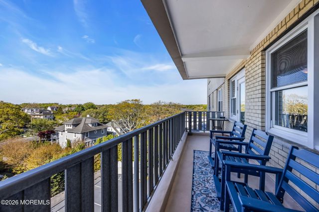 510 Deal Lake Drive 6B, Asbury Park, NJ 07712