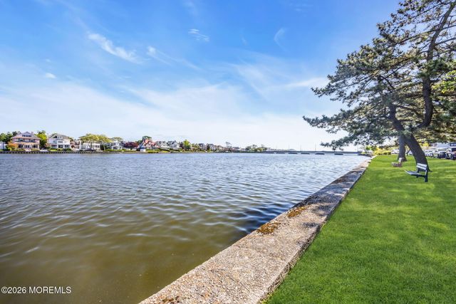 510 Deal Lake Drive 6B, Asbury Park, NJ 07712