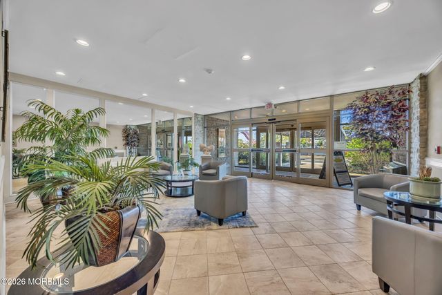 510 Deal Lake Drive 6B, Asbury Park, NJ 07712