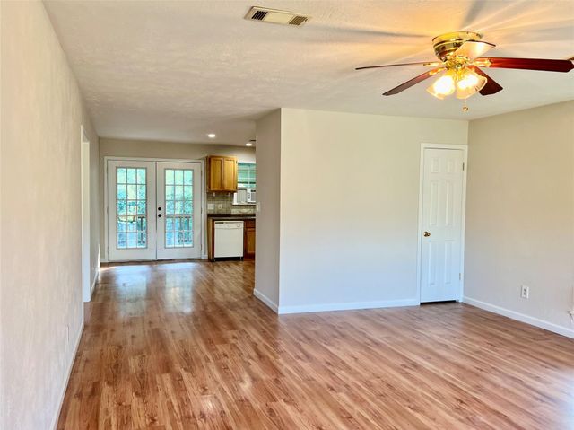 11902 Sunshine Drive, Beaumont, TX 77705