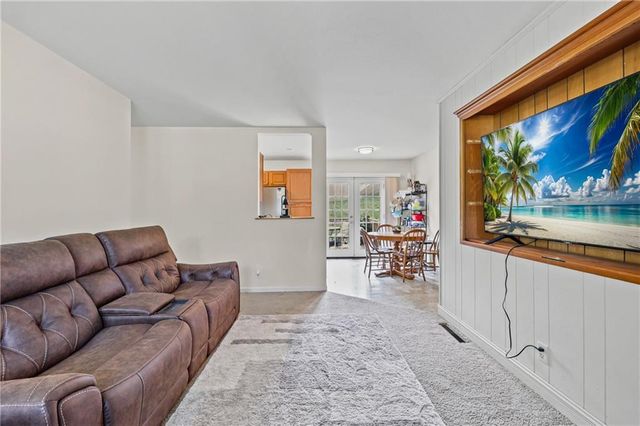 2515 S Arlington Avenue, Independence, MO 64052