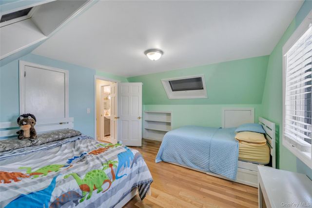 374 Rockaway Parkway, Valley Stream, NY 11580