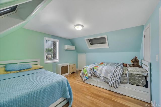 374 Rockaway Parkway, Valley Stream, NY 11580