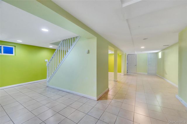 374 Rockaway Parkway, Valley Stream, NY 11580