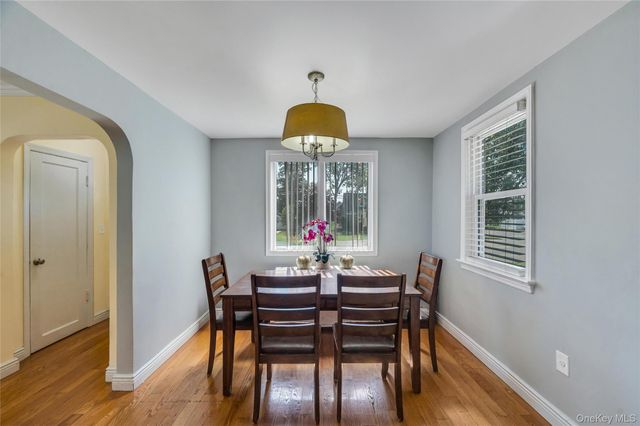 374 Rockaway Parkway, Valley Stream, NY 11580