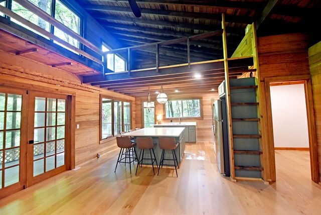 214 Sourwood Drive, Blue Ridge, GA 30513