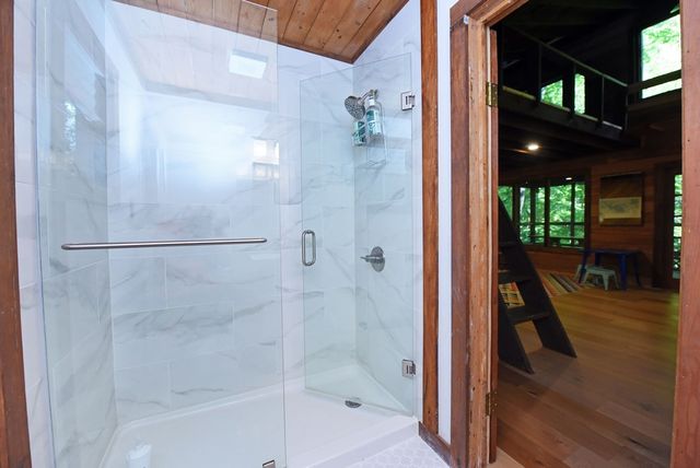214 Sourwood Drive, Blue Ridge, GA 30513