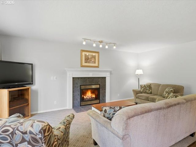 448 Se 24TH Ave, Hillsboro, OR 97123