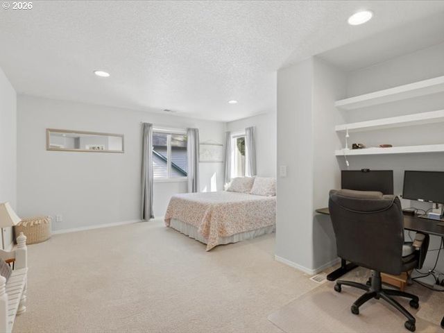 448 Se 24TH Ave, Hillsboro, OR 97123