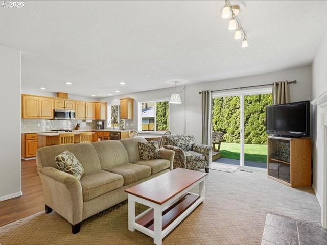 448 Se 24TH Ave, Hillsboro, OR 97123