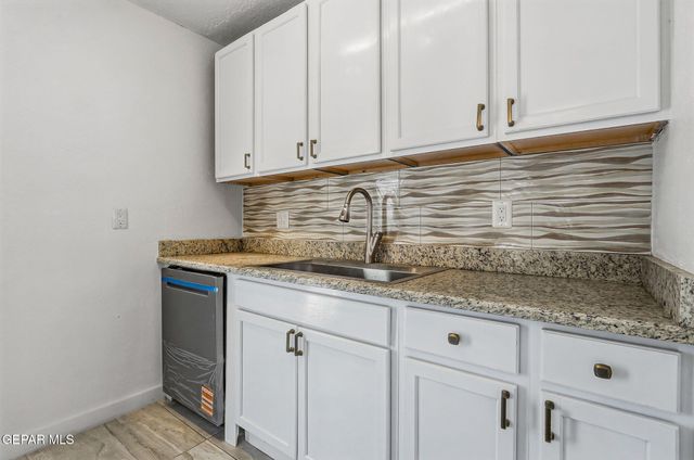 3715 N STANTON Street, El Paso, TX 79902