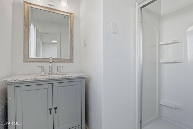 3715 N STANTON Street, El Paso, TX 79902