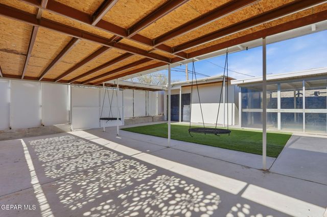 3715 N STANTON Street, El Paso, TX 79902