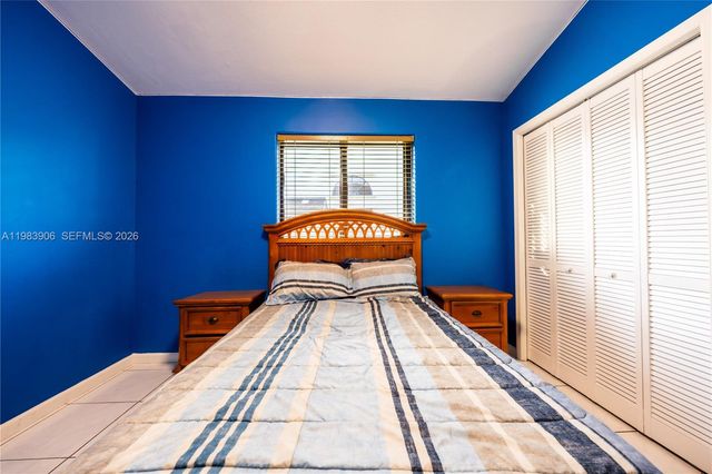 930 NW 197th Avenue, Pembroke Pines, FL 33029