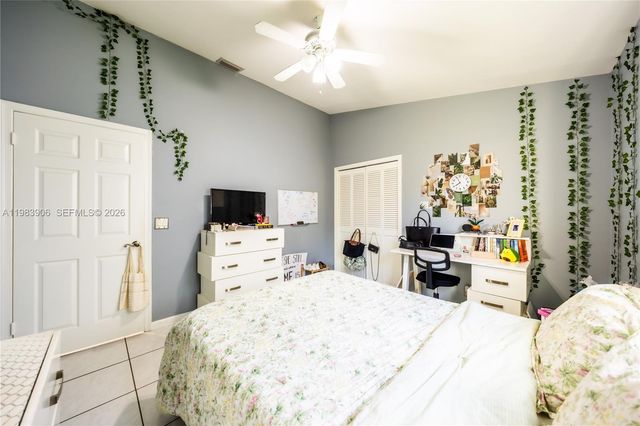 930 NW 197th Avenue, Pembroke Pines, FL 33029