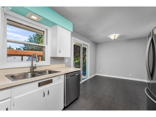 12903 Se RHONE St, Portland, OR 97236