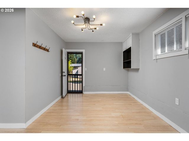 12903 Se RHONE St, Portland, OR 97236