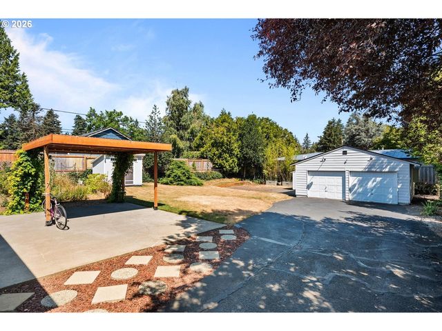 12903 Se RHONE St, Portland, OR 97236