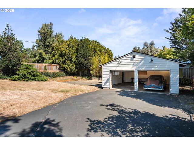 12903 Se RHONE St, Portland, OR 97236