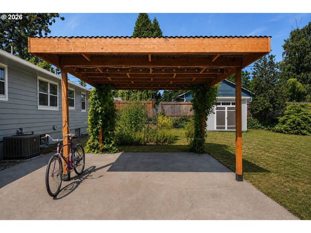 12903 Se RHONE St, Portland, OR 97236