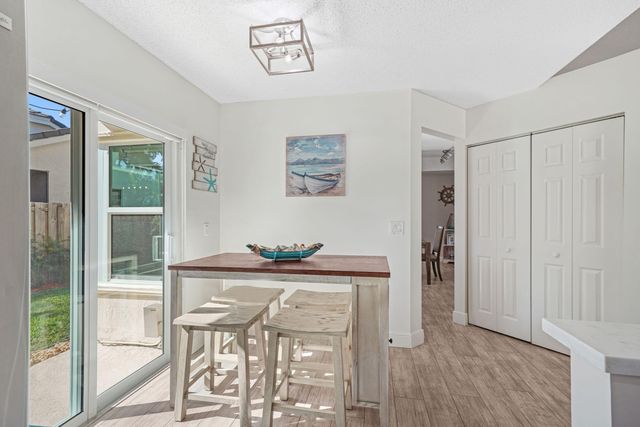 1872 NW 109th Avenue, Plantation, FL 33322