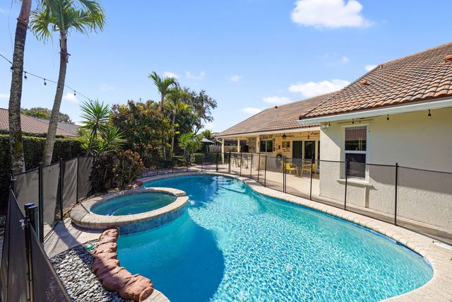 1872 NW 109th Avenue, Plantation, FL 33322