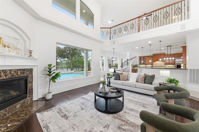 11512 Watercastle Court, Pearland, TX 77584