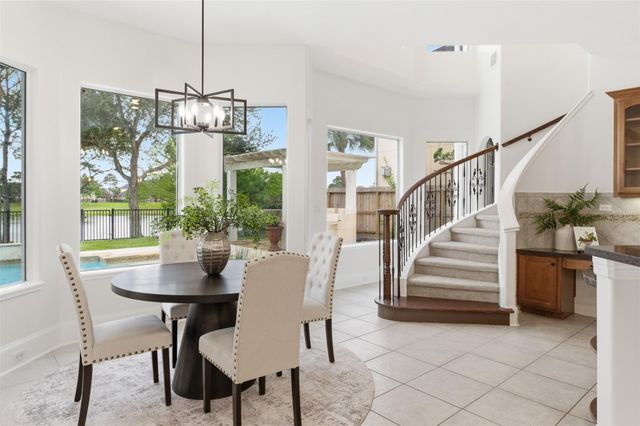 11512 Watercastle Court, Pearland, TX 77584