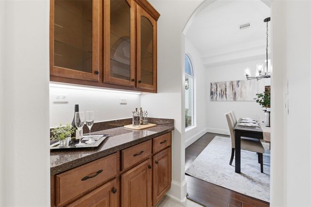 11512 Watercastle Court, Pearland, TX 77584