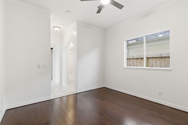 11512 Watercastle Court, Pearland, TX 77584