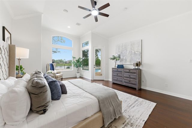 11512 Watercastle Court, Pearland, TX 77584