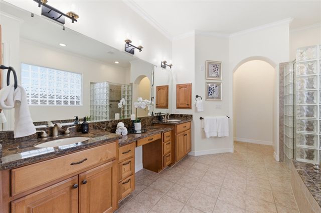 11512 Watercastle Court, Pearland, TX 77584