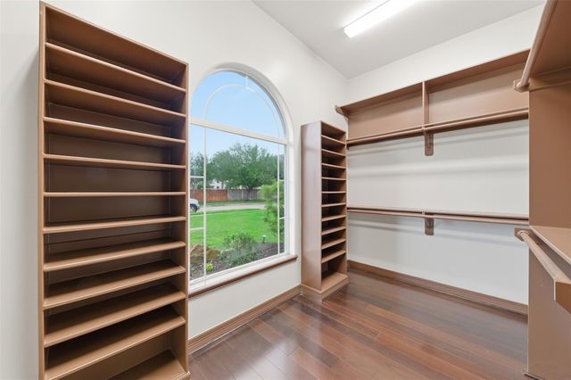 11512 Watercastle Court, Pearland, TX 77584