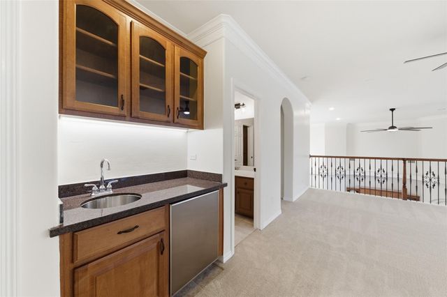 11512 Watercastle Court, Pearland, TX 77584