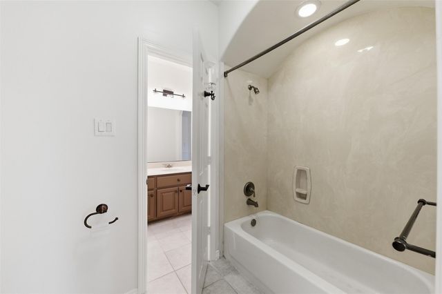 11512 Watercastle Court, Pearland, TX 77584