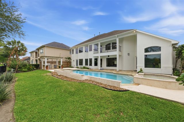 11512 Watercastle Court, Pearland, TX 77584